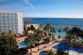 Playa d´en Bossa - The Ibiza Twiins
